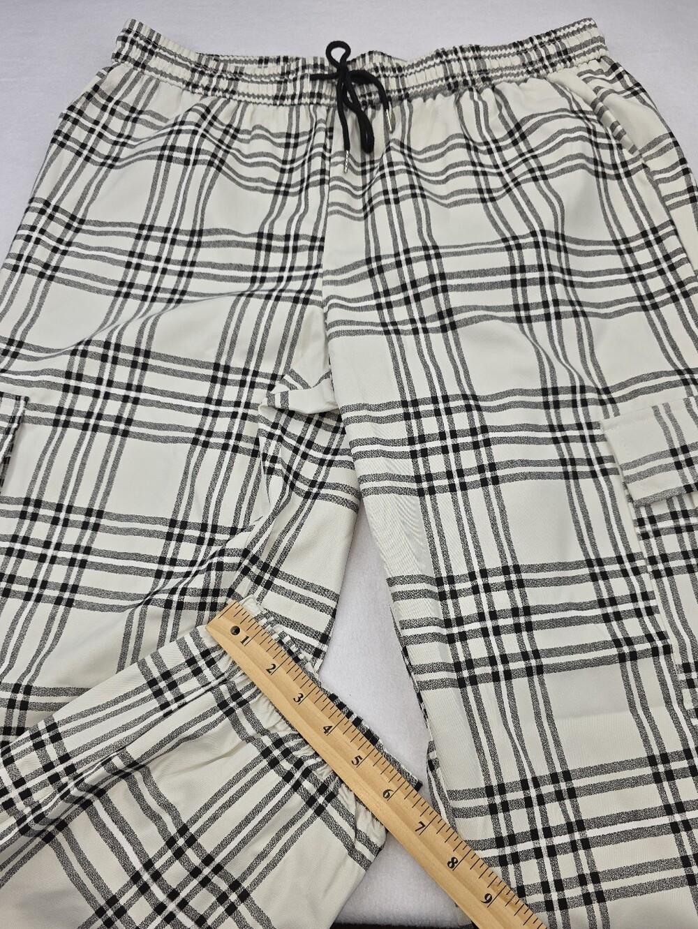 Shein Manfinity Men's White Plaid Cargo Joggers with Black Grid Size XXL B-3958 - Picture 2 of 10